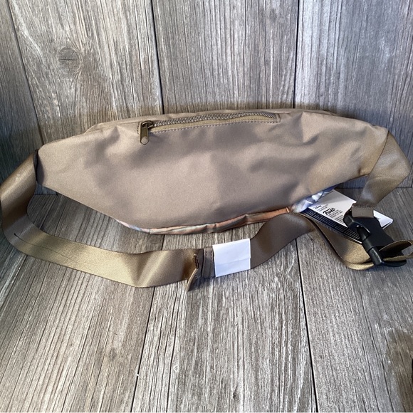 Star Wars Return of the Jedi Ewok Fannypack 2023 Funko Disney - Picture 4 of 16